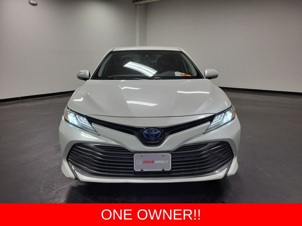 2020 Toyota Camry Hybrid XLE