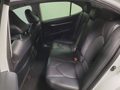 2020 Toyota Camry Hybrid XLE