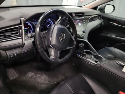 2020 Toyota Camry Hybrid XLE