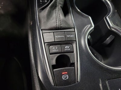 2020 Toyota Camry Hybrid XLE