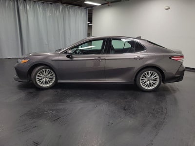 2020 Toyota Camry Hybrid XLE