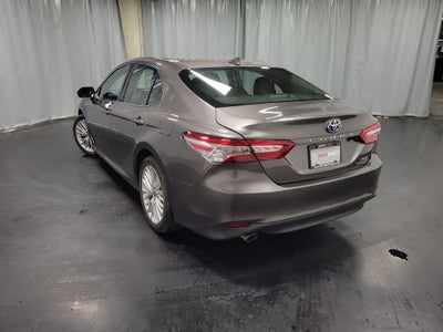 2020 Toyota Camry Hybrid XLE
