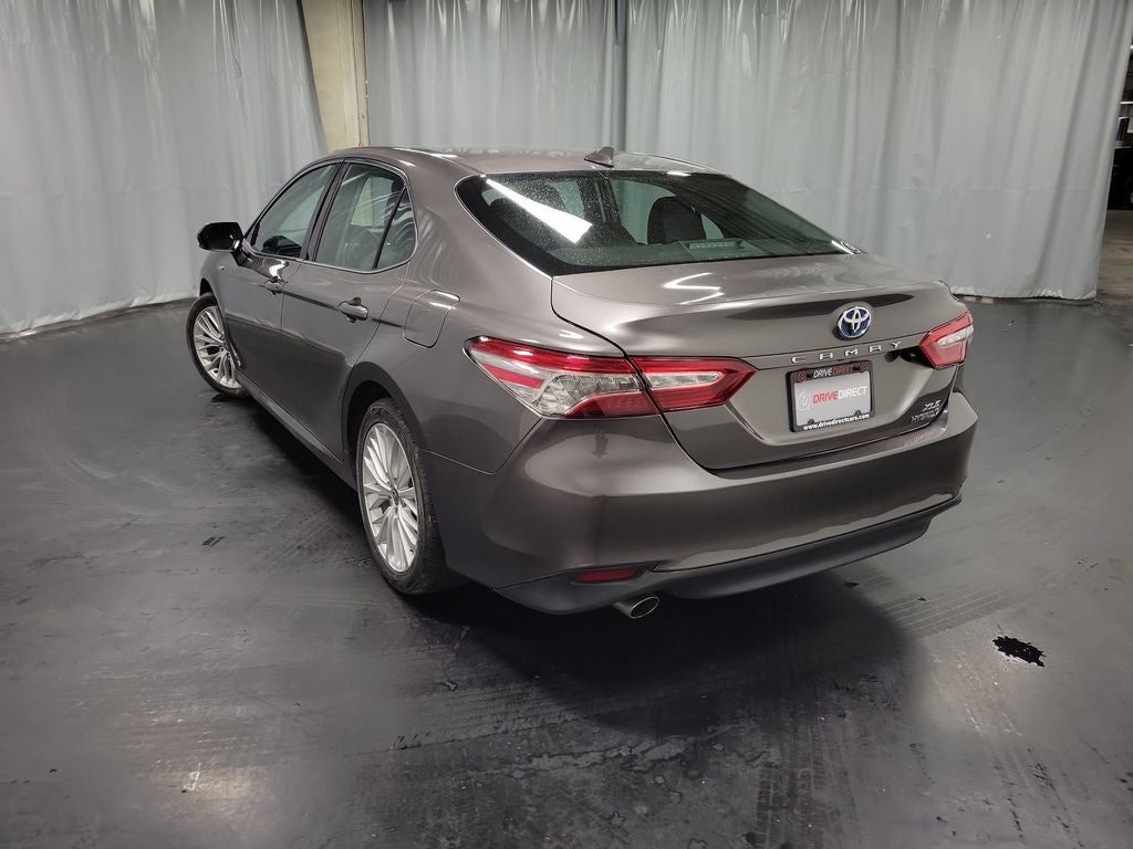 2020 Toyota Camry Hybrid XLE