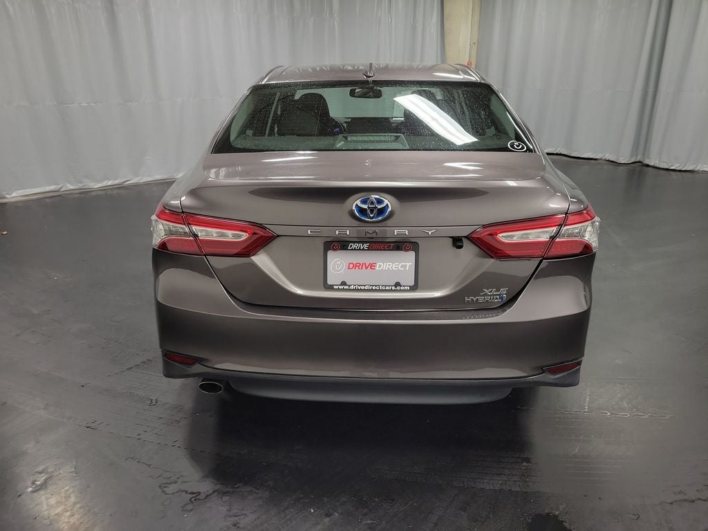 2020 Toyota Camry Hybrid XLE