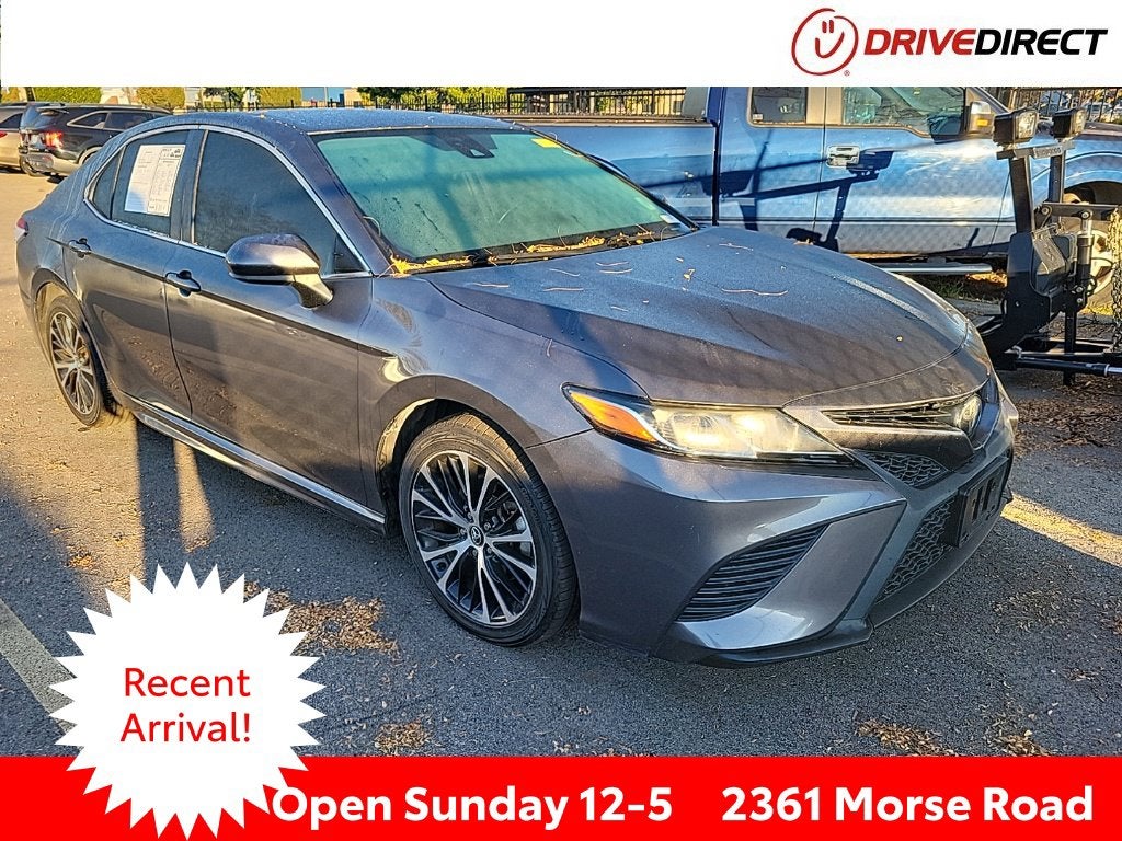 2020 Toyota Camry SE