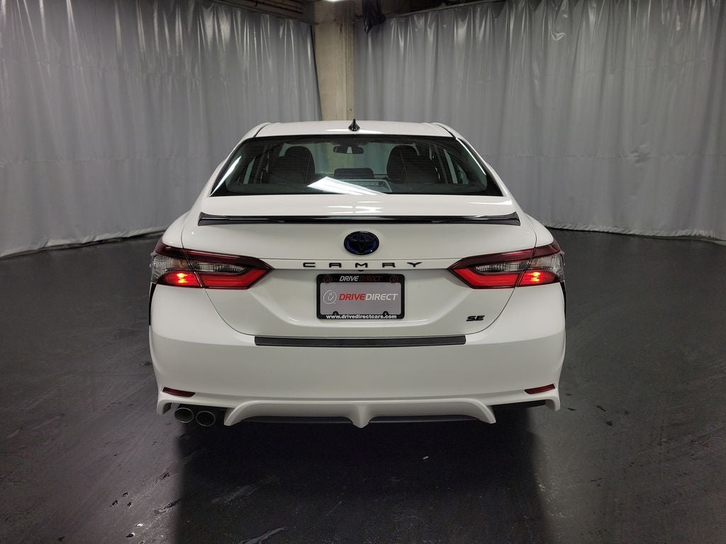 2024 Toyota Camry Hybrid SE