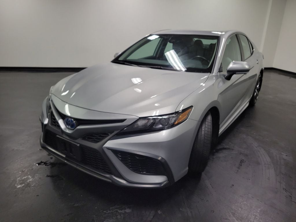 2024 Toyota Camry Hybrid SE