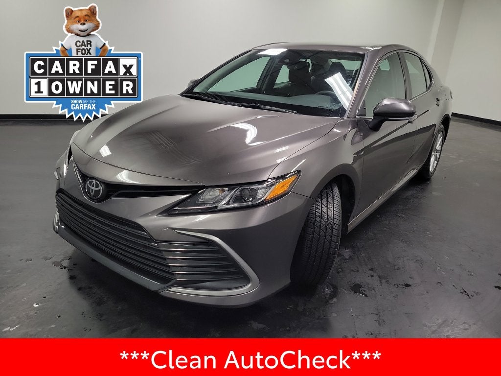 2022 Toyota Camry LE