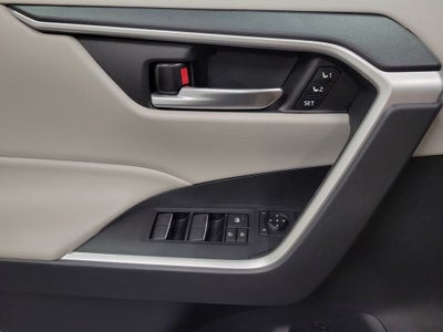 2023 Toyota RAV4 Hybrid XLE Premium