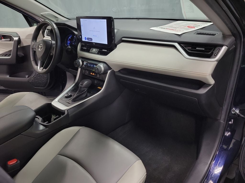 2023 Toyota RAV4 Hybrid XLE Premium