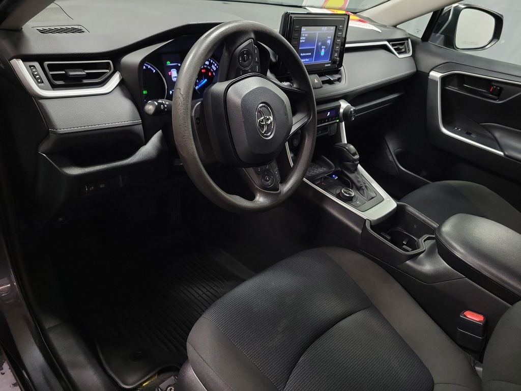 2022 Toyota RAV4 Hybrid LE
