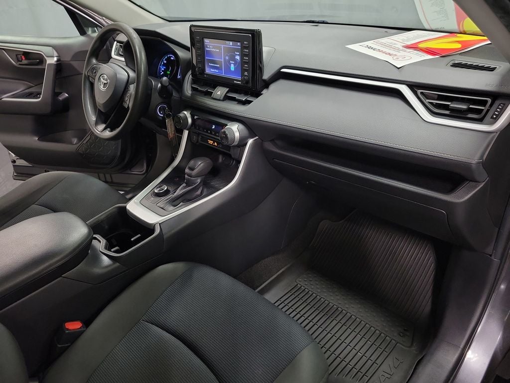 2022 Toyota RAV4 Hybrid LE