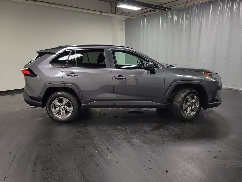 2022 Toyota RAV4 Hybrid LE