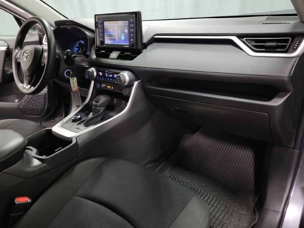 2022 Toyota RAV4 Hybrid LE