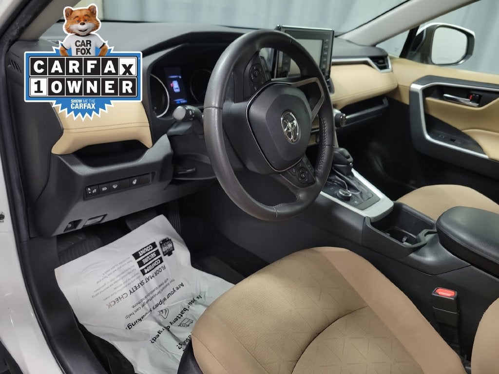 2022 Toyota RAV4 Hybrid XLE