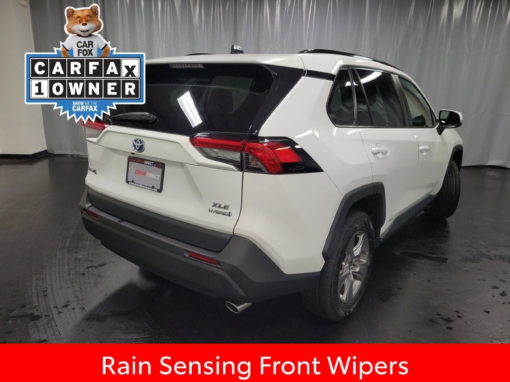 2022 Toyota RAV4 Hybrid XLE