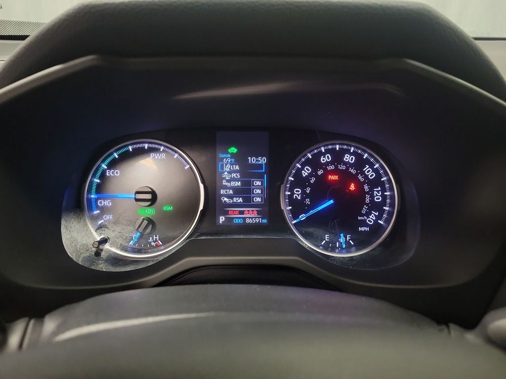 2022 Toyota RAV4 Hybrid XLE