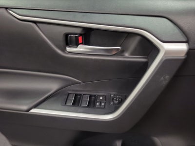 2023 Toyota RAV4 Hybrid SE