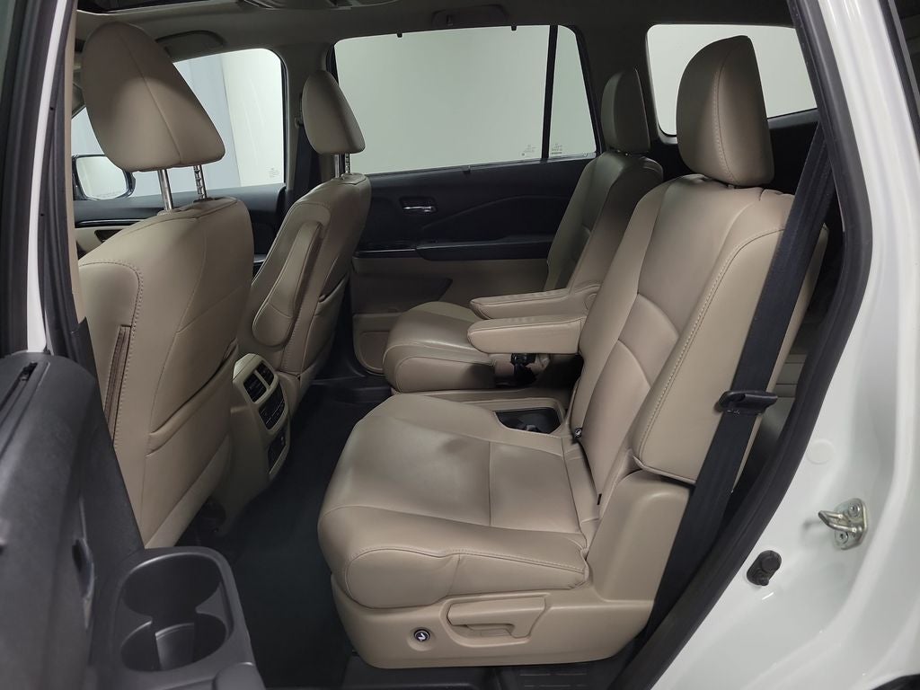 2021 Honda Pilot Touring 7 Passenger