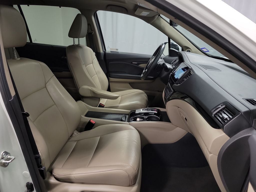 2021 Honda Pilot Touring 7 Passenger