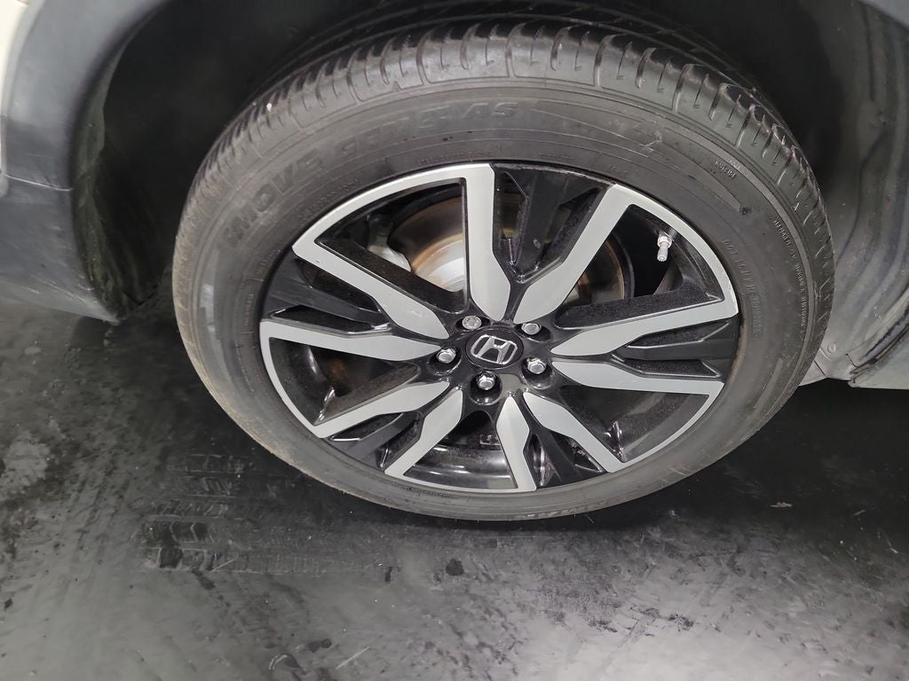 2019 Honda Pilot Touring 8 Passenger