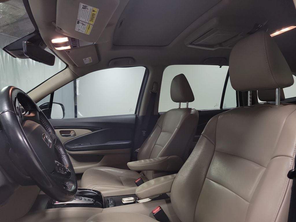 2019 Honda Pilot Touring 8 Passenger