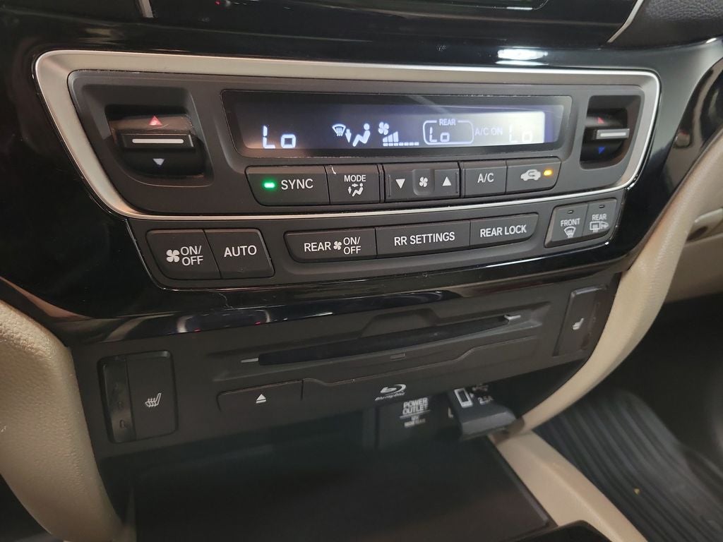 2019 Honda Pilot Touring 8 Passenger