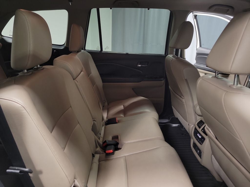 2019 Honda Pilot Touring 8 Passenger