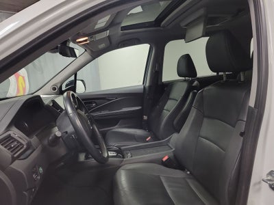 2022 Honda Pilot Touring 7 Passenger