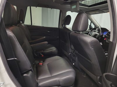 2022 Honda Pilot Touring 7 Passenger