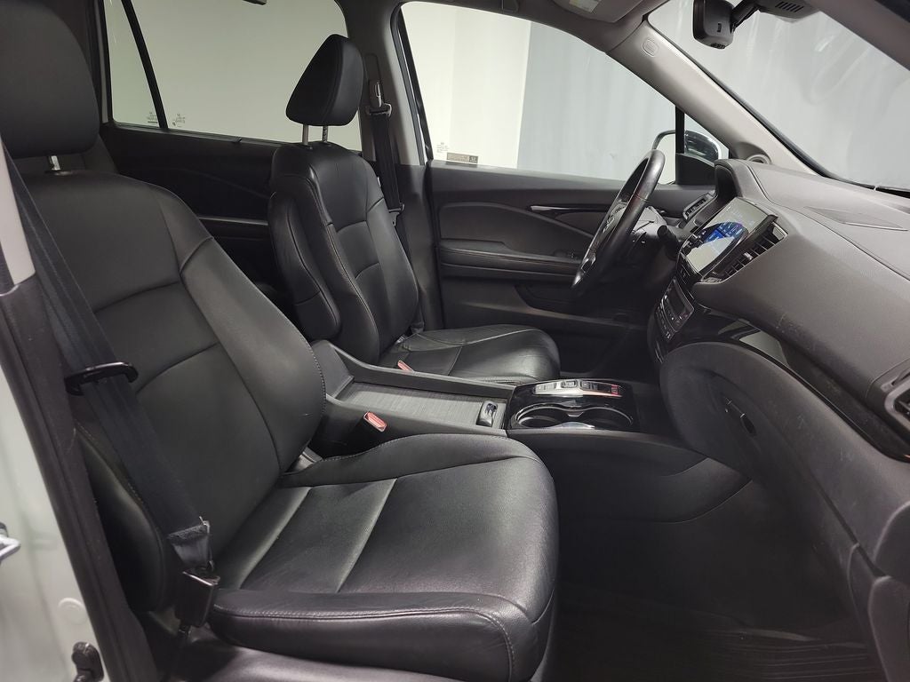 2022 Honda Pilot Touring 7 Passenger