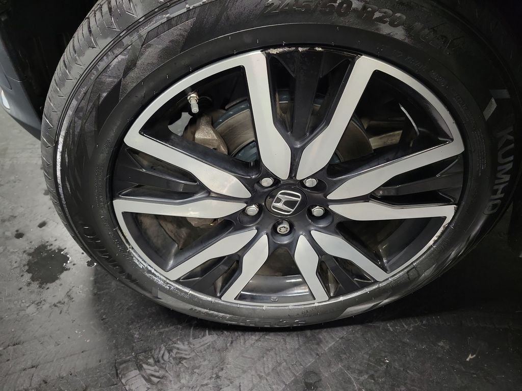 2019 Honda Pilot Touring 8 Passenger