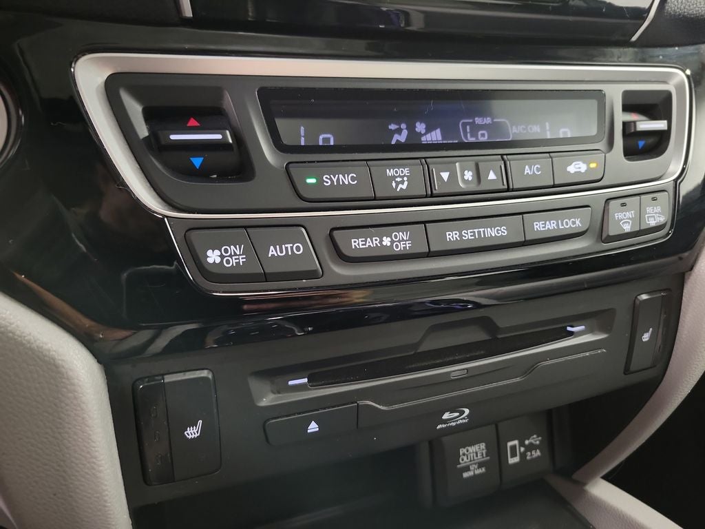 2019 Honda Pilot Touring 8 Passenger