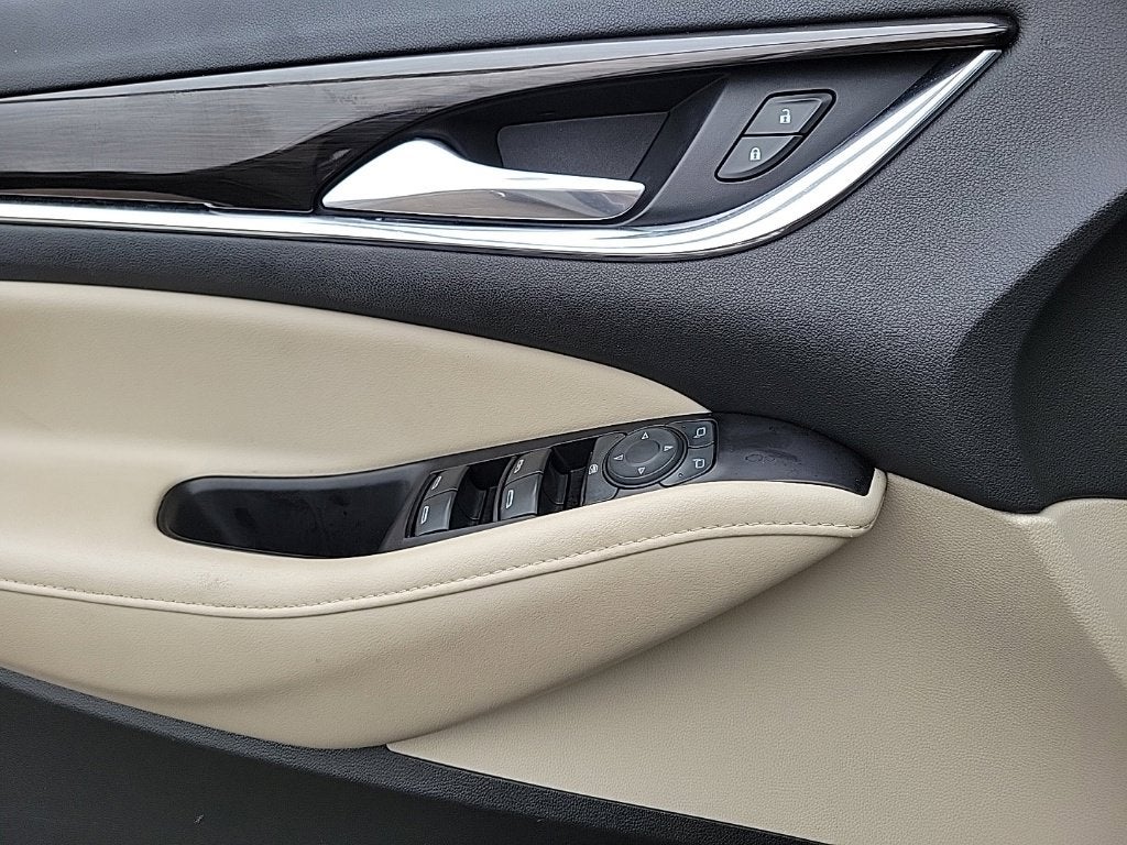 2018 Buick Enclave Essence