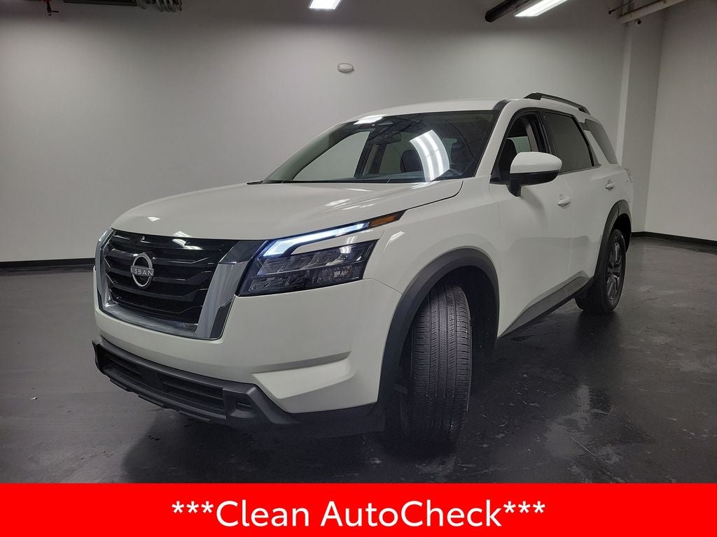 2025 Nissan Pathfinder SV