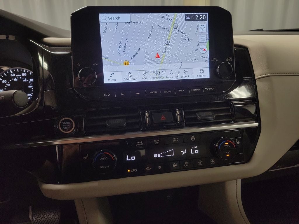 2024 Nissan Pathfinder SL