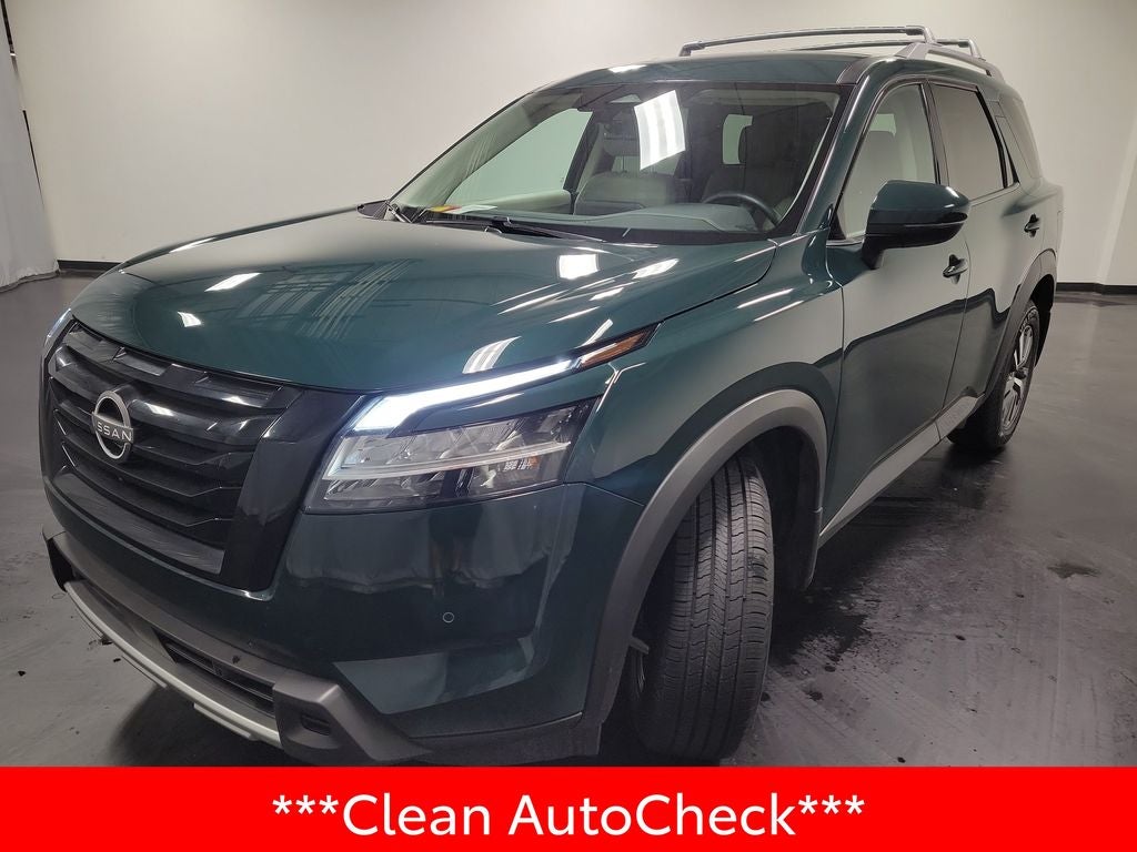 2024 Nissan Pathfinder SL