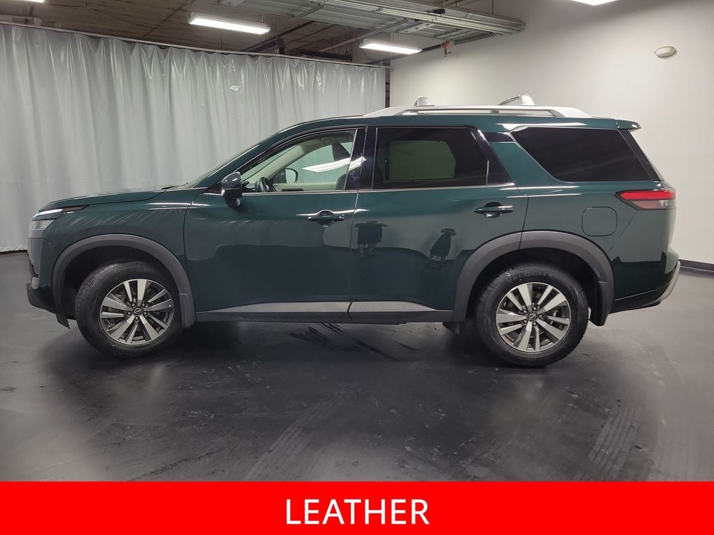 2024 Nissan Pathfinder SL