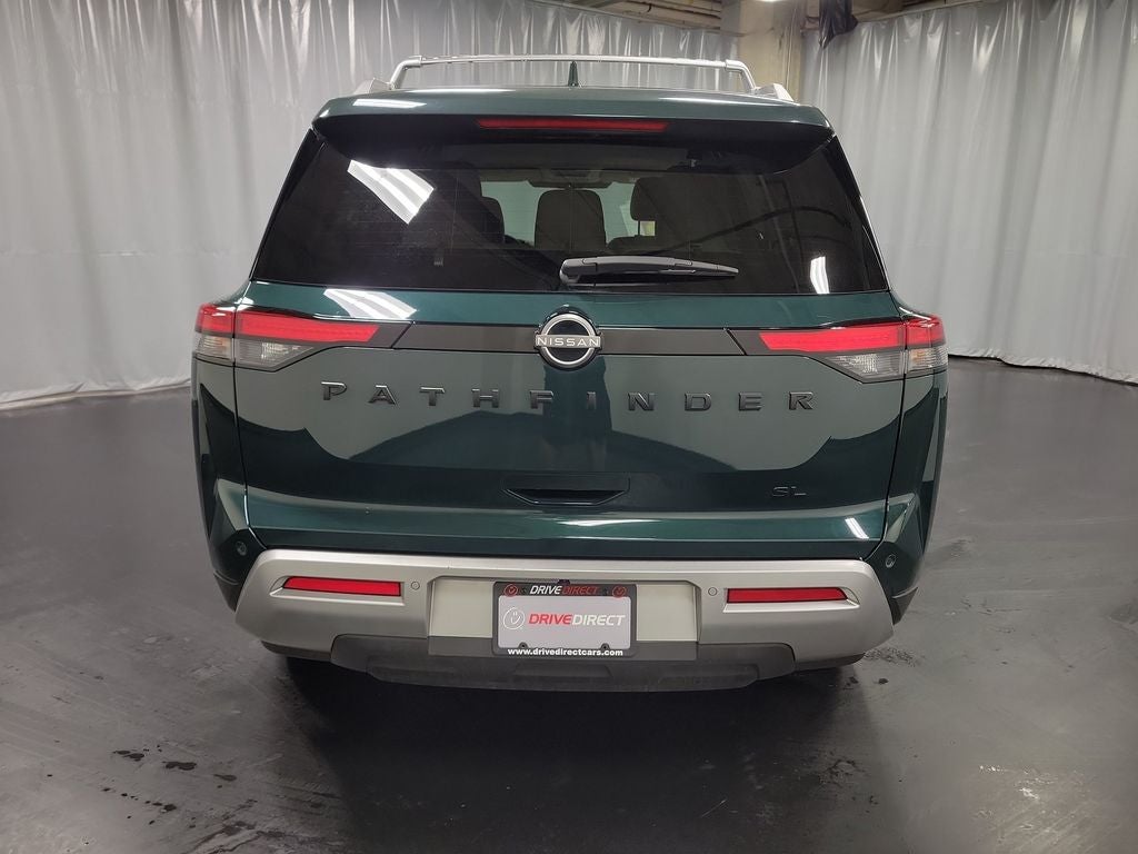 2024 Nissan Pathfinder SL