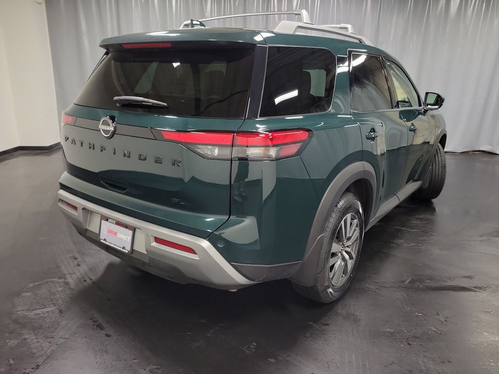 2024 Nissan Pathfinder SL