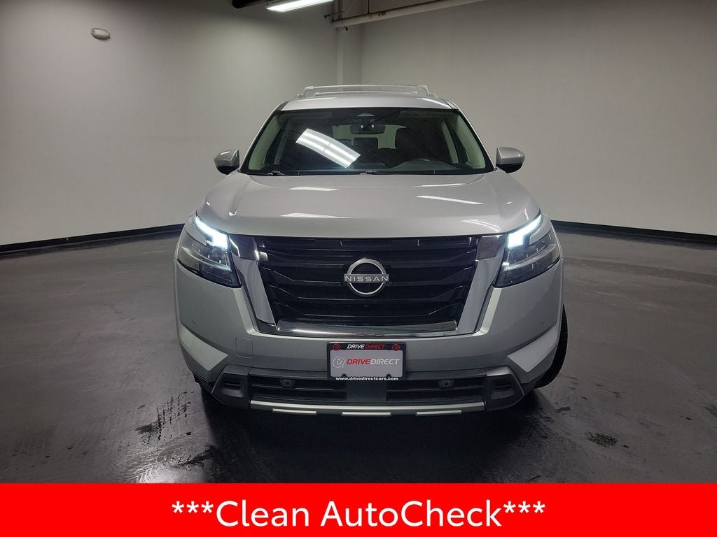 2023 Nissan Pathfinder SL