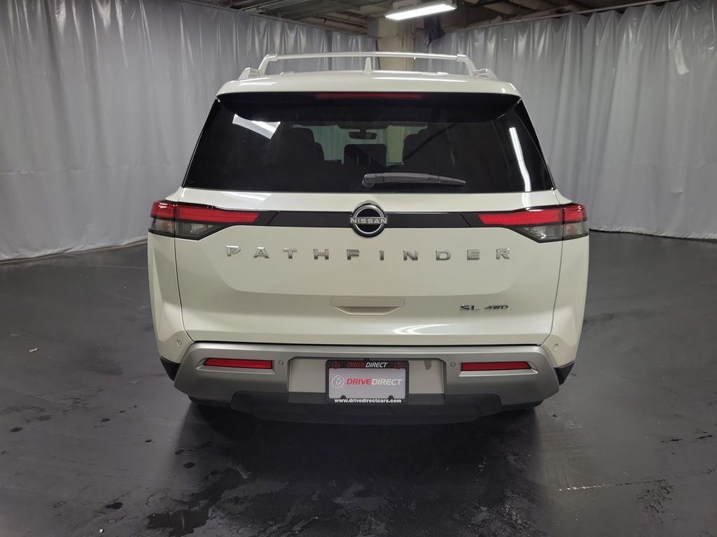 2024 Nissan Pathfinder SL