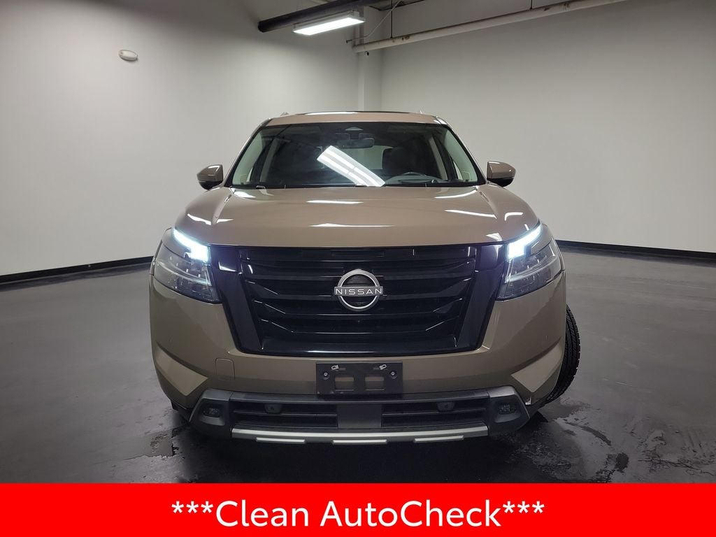 2023 Nissan Pathfinder Platinum