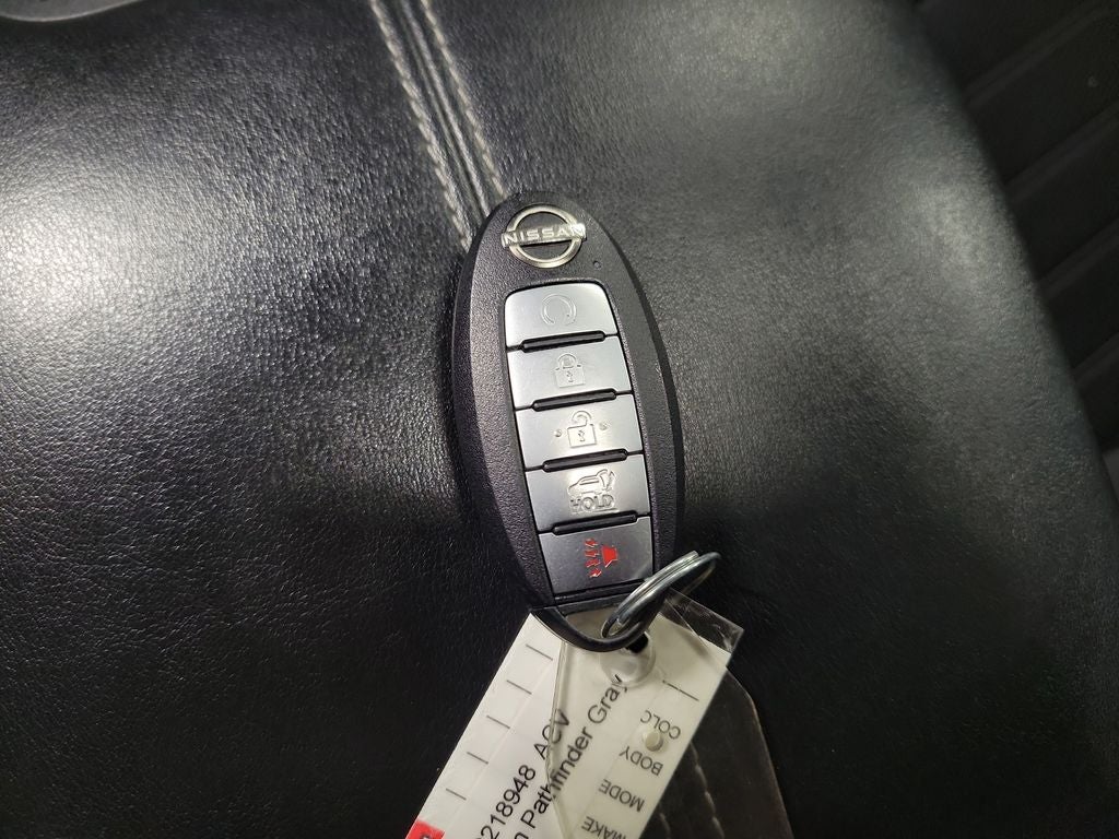 2022 Nissan Pathfinder Platinum