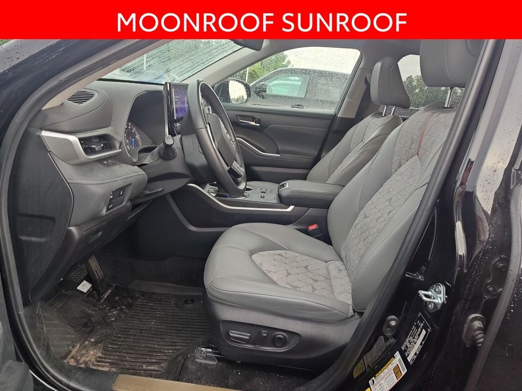 2023 Toyota Highlander Hybrid Bronze Edition
