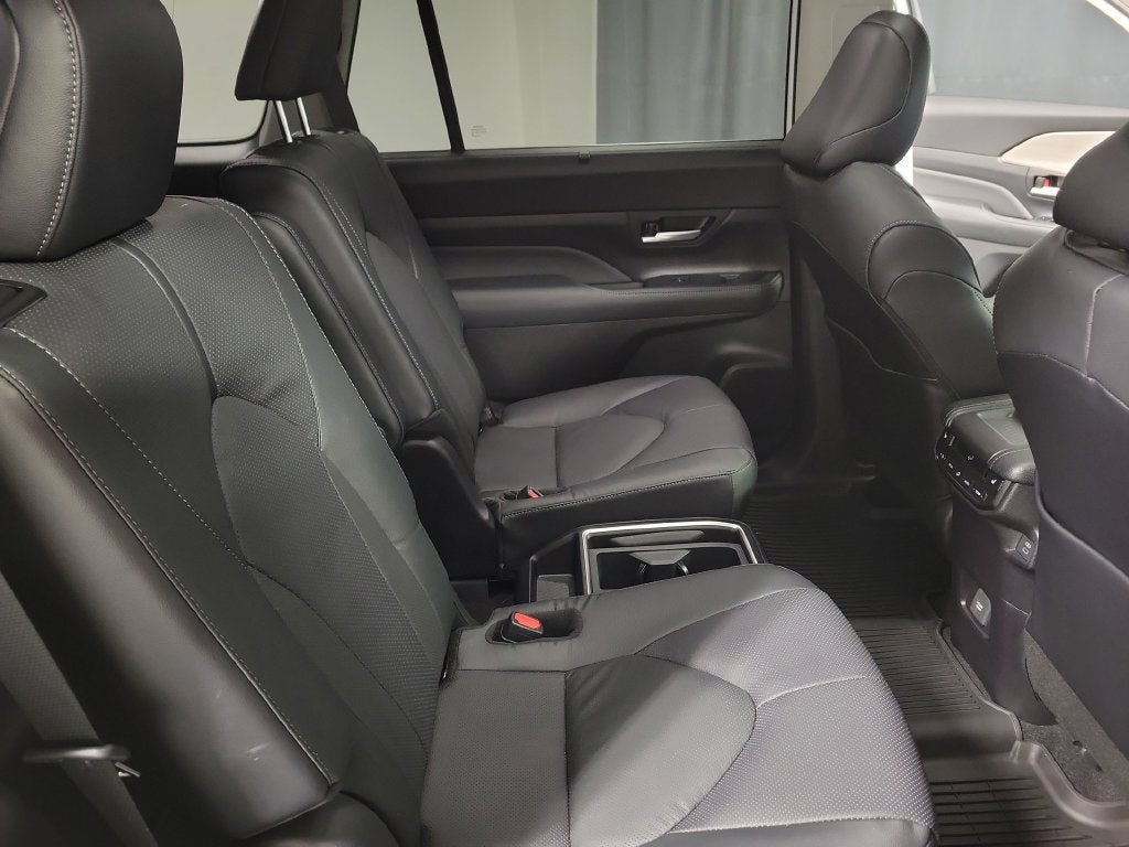 2026 Toyota Grand Highlander Hybrid Limited