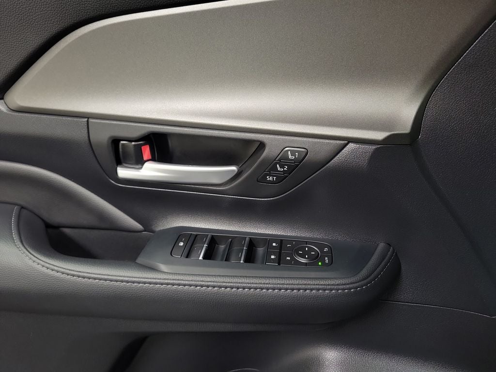 2025 Toyota Grand Highlander Hybrid Nightshade Edition