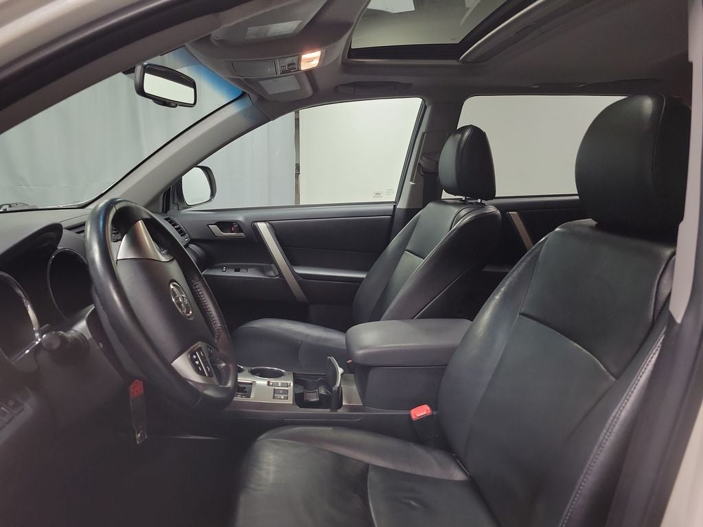 2013 Toyota Highlander SE