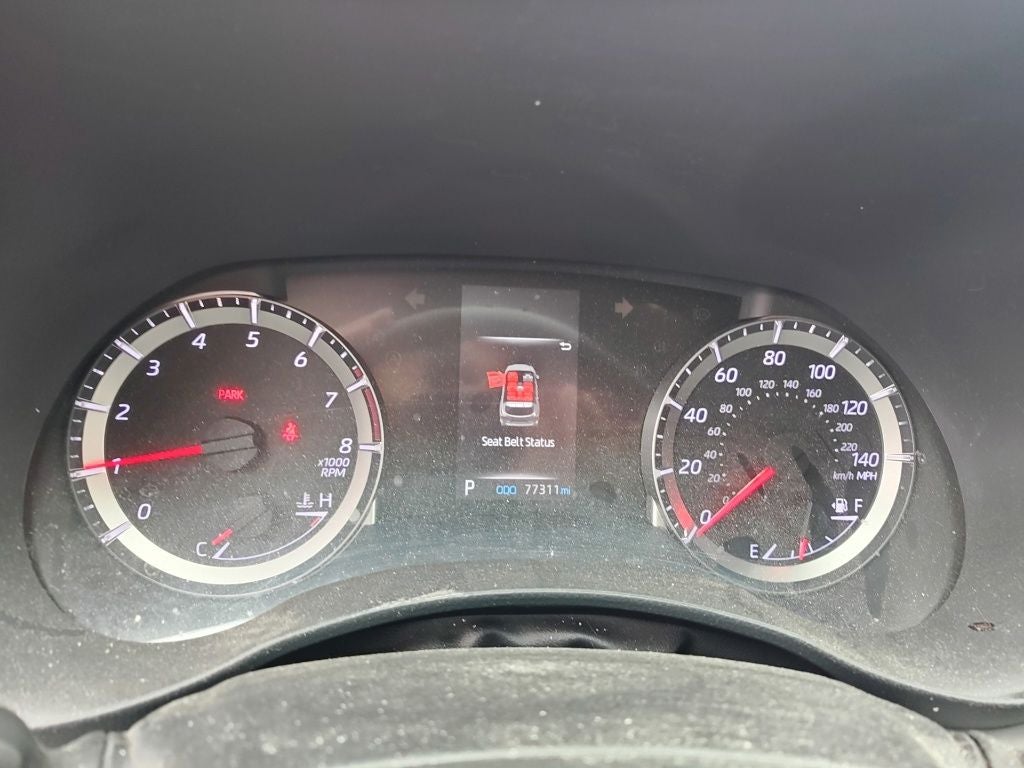 2020 Toyota Highlander LE