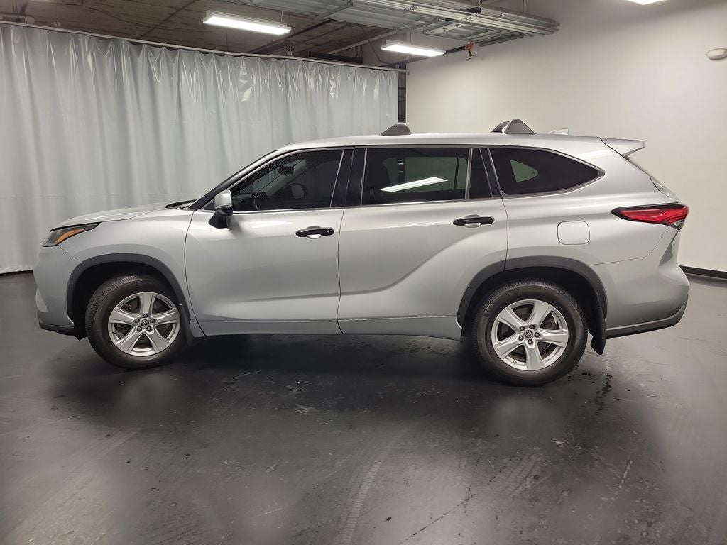 2021 Toyota Highlander LE